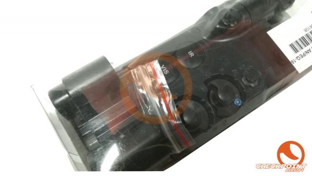 Caja de batería estilo AN/PEQ-16