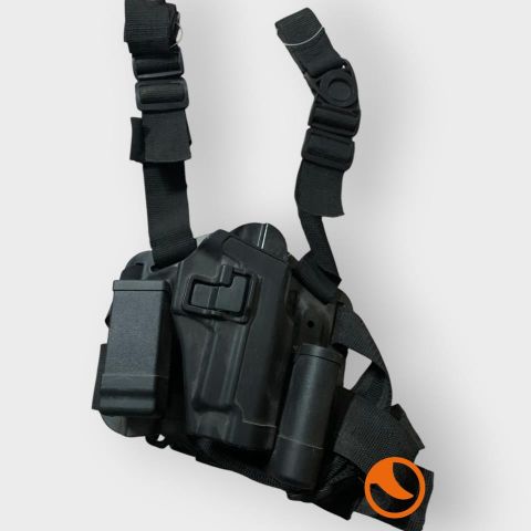 Funda pistola Pierna Rigida con portacargadores