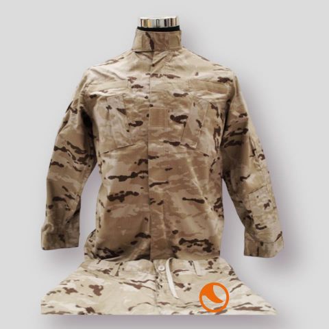 UNIFORME CAMO ÁRIDO PIXELADO