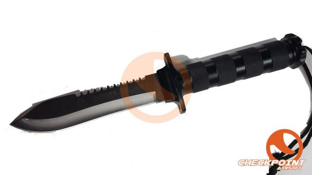 Cuchillo Jungle King II mango negro y hoja blanca