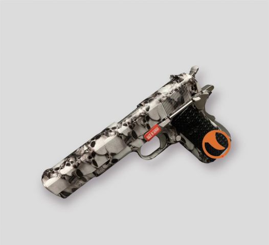 Pistola Aw Custom 1911 NE2101 calaveras